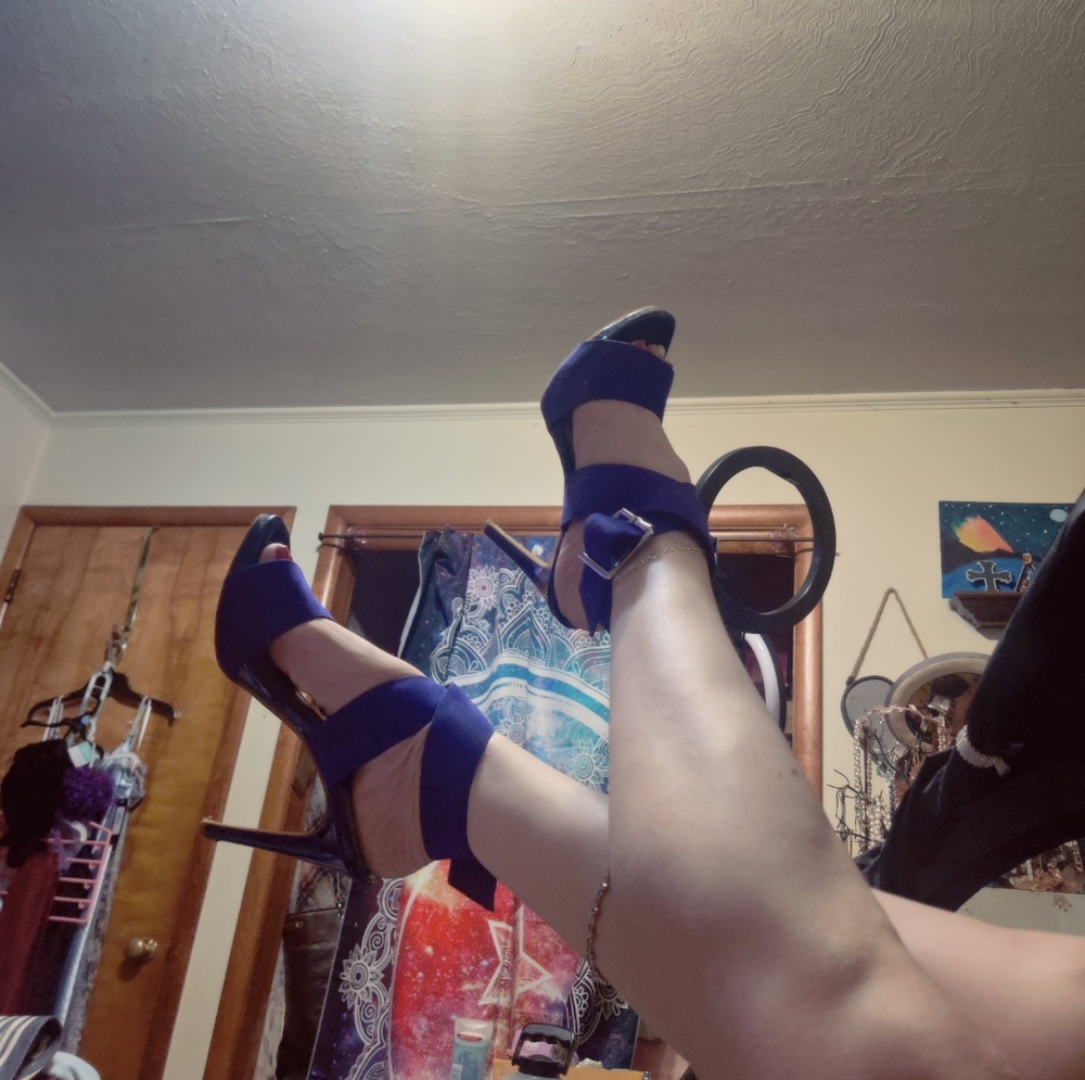 Adulting Like A Boss Freaky Friday W/Krystal & Cassandra - Picture 12 of 15